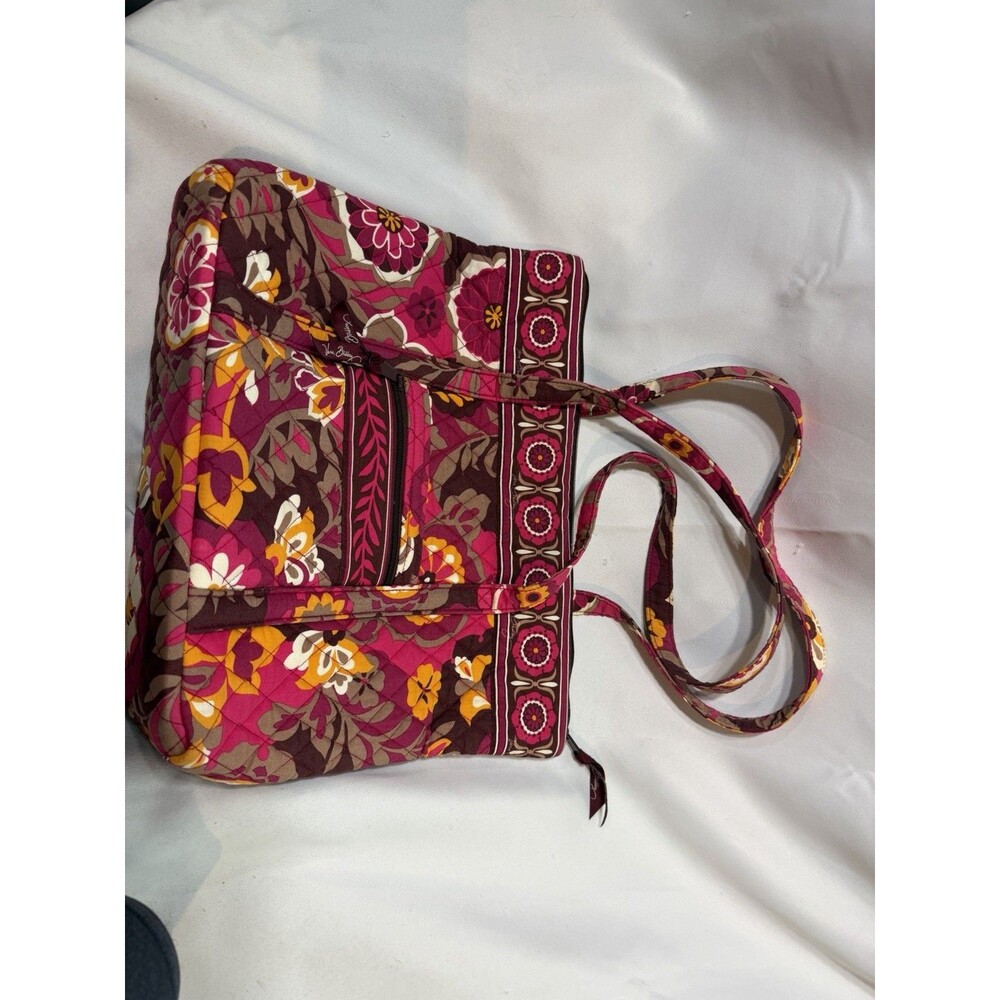 Vera Bradley Medium Shoulder Bag Zipped Compartment, Clean